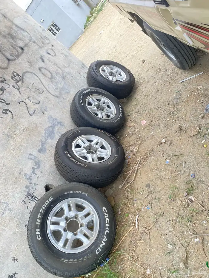 للبيع جنوط لكزاز تركب عل شاص ربع 2
