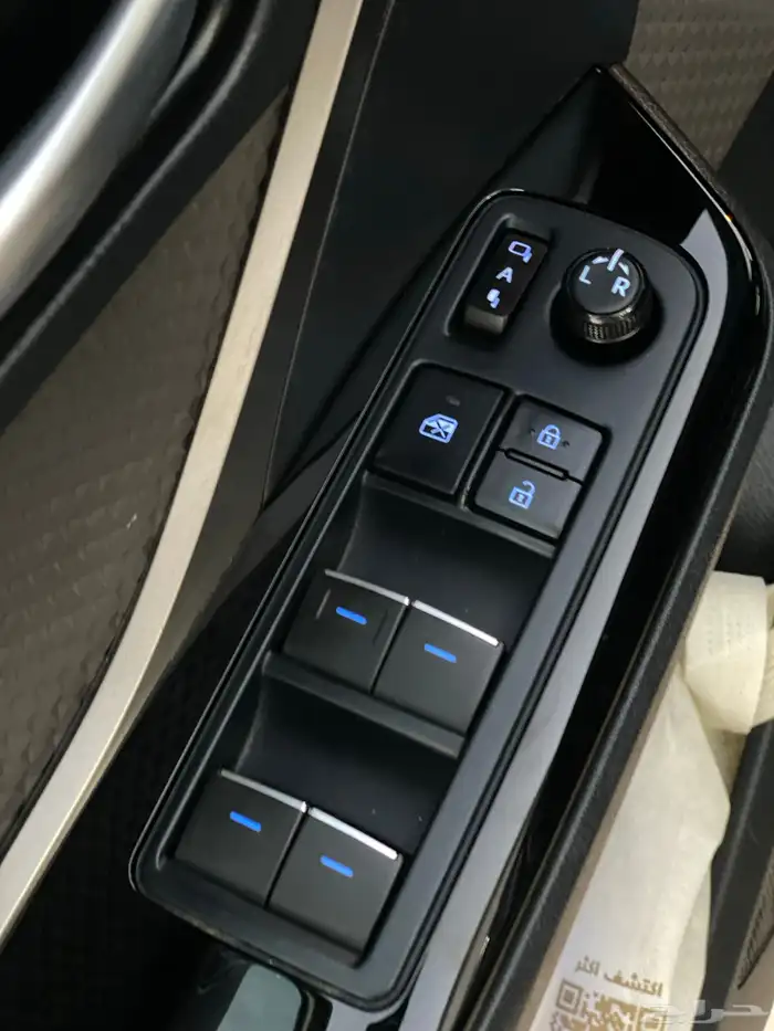 تويوتا سي اتش ار C-HR هايبرد 13