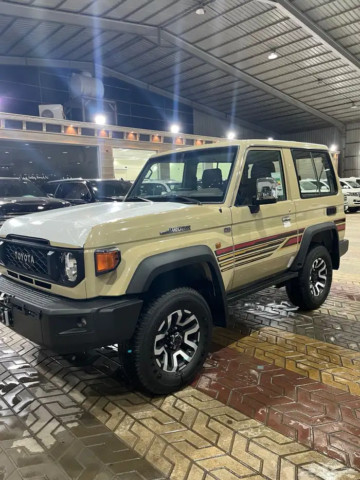 تويوتا ربع رفرف اصفار 2025 اقل سعر 12