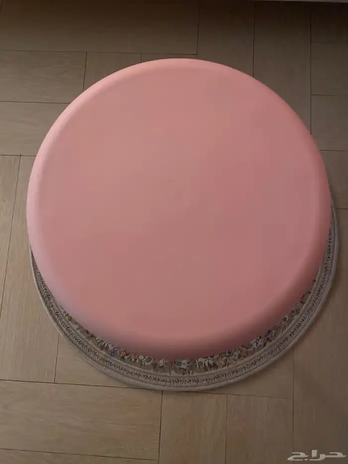 طاولة وردية جميلة ولطيفة وجديدة 0