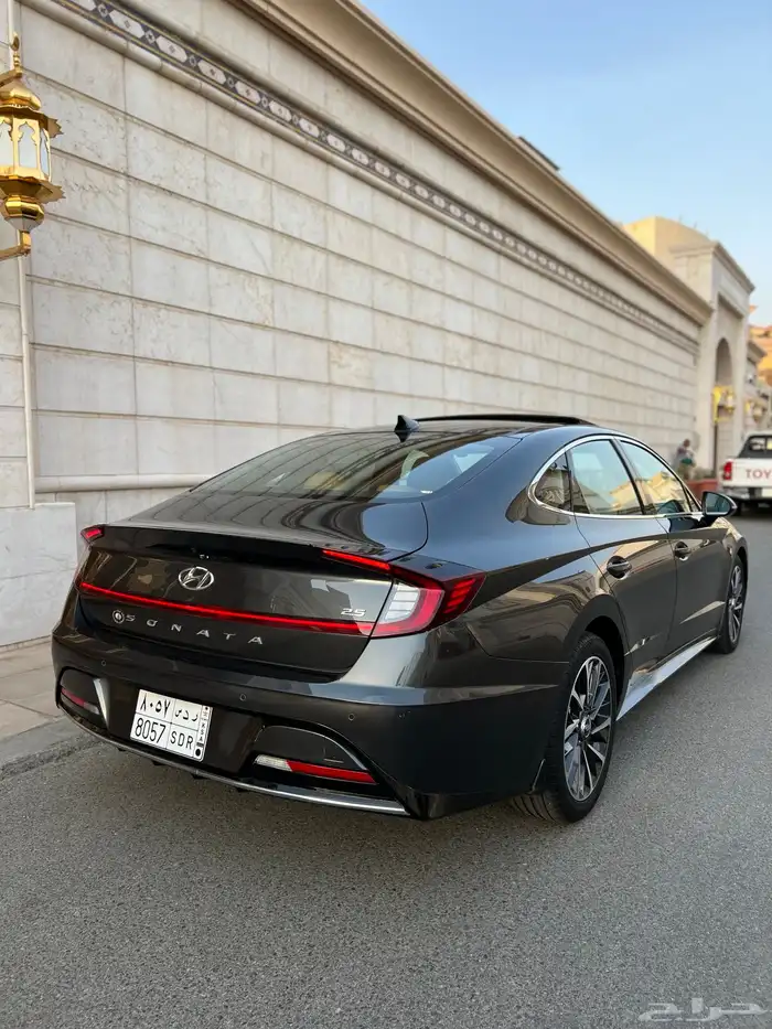 للبيع سوناتا 2020 سمارت بلس شبه الجديده 25