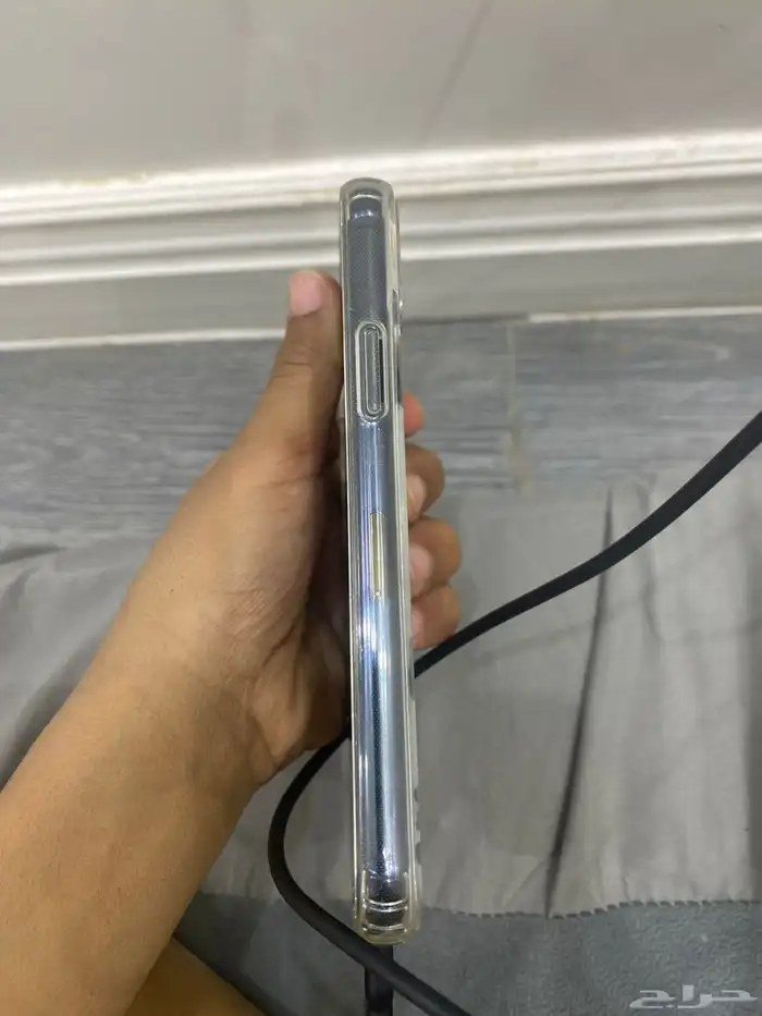 سلام عليكم جوال 11برو نظيف لافي سي ولاشي بطاريه 100 00 3