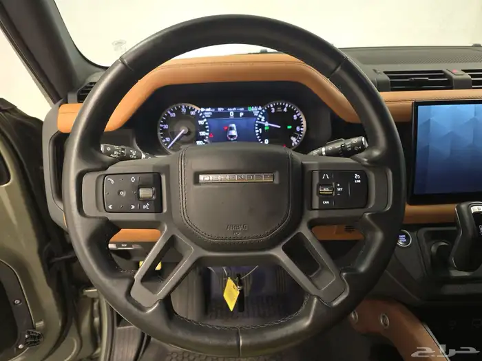 2023 Land Rover Defender 110 X-Dynamic SE 4
