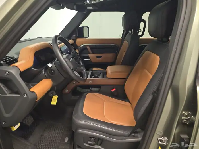 2023 Land Rover Defender 110 X-Dynamic SE 2