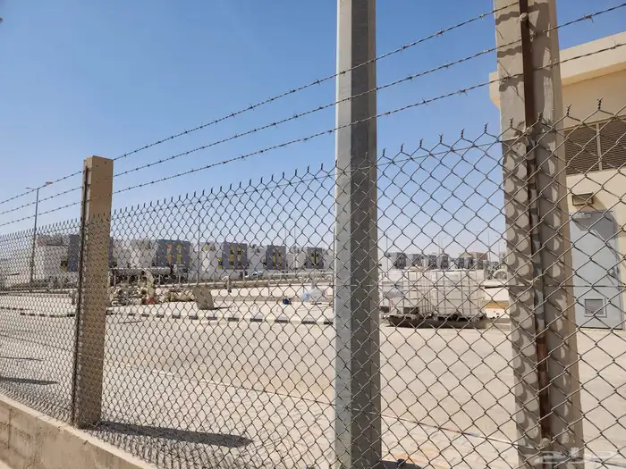 تركيب شبوك بجميع انواعه المجلفنه والعاديه مزارع ومواقع 9