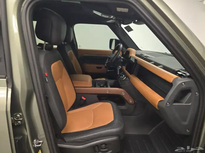 2023 Land Rover Defender 110 X-Dynamic SE 3