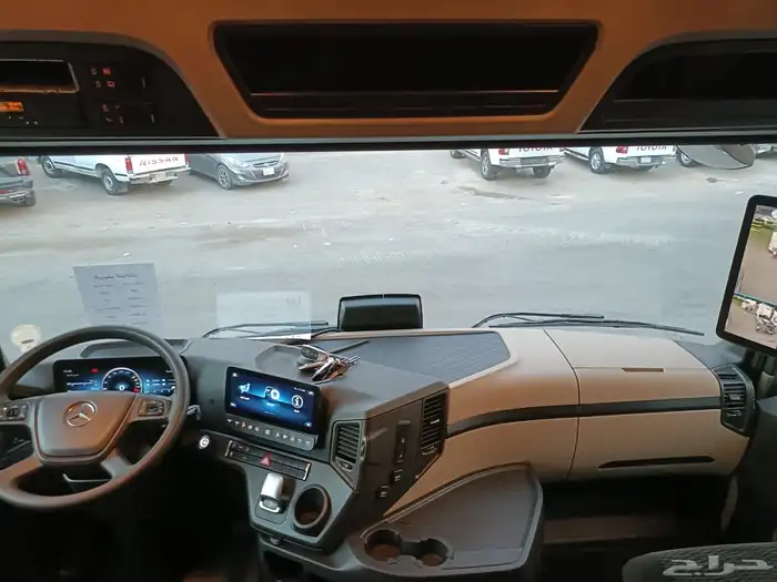 للبيع شاحنة مرسيدس 1845 موديل 2021 الماني 18