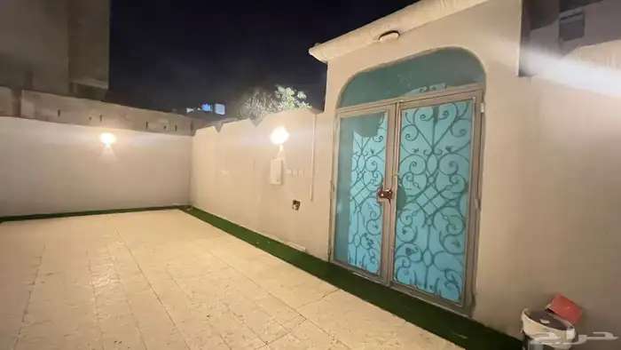 دور للإيجار بحوش بالحلقه الشرقيه 2