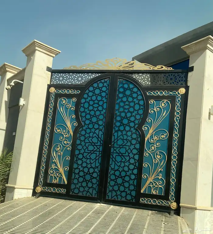 مقاول حداد في ارياض  قرف شينكو ساندوش بنل سواتر أبواب هناكر 0
