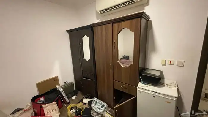 دولابين خشب بابين مستخدمين تم البيع 0