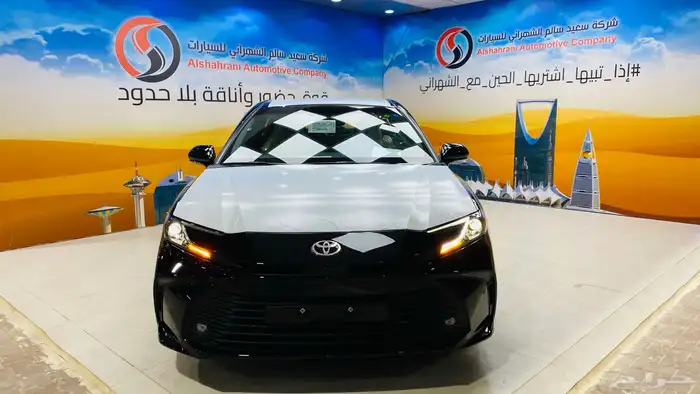 تويوتا كامري اسود E بنزين 2025 0