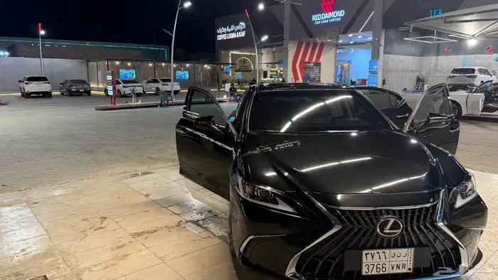 لكزس 2023 ممشى قليل مخزنه للبيع او البدل 0
