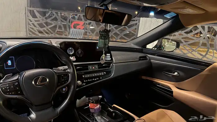 لكزس 2023 ممشى قليل مخزنه للبيع او البدل 6