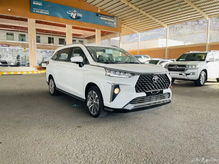 تويوتا فيلوز - GLX - 2025 1