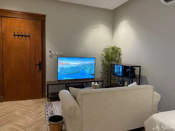 استيديو مميز إيجار شهري 1