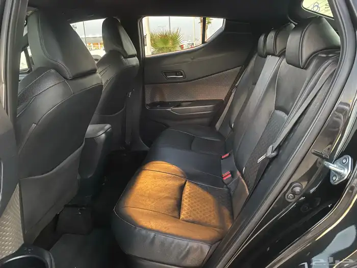 تويوتا سي اتش ار C-HR هايبرد 23