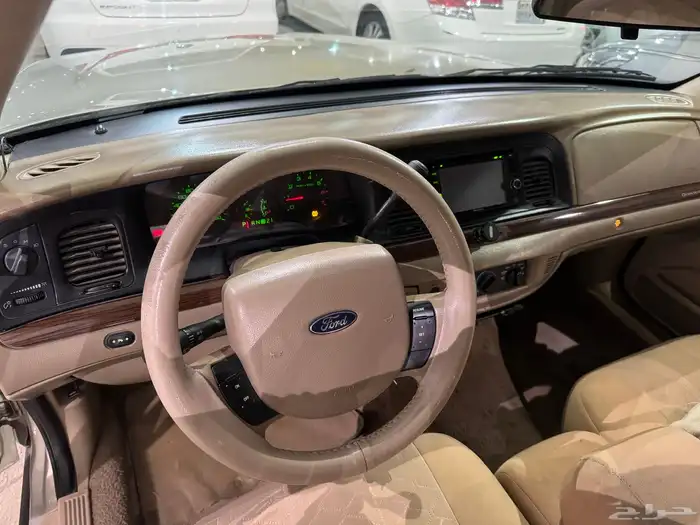 للبيع فورد كراون فكتوريا موديل 2008 7