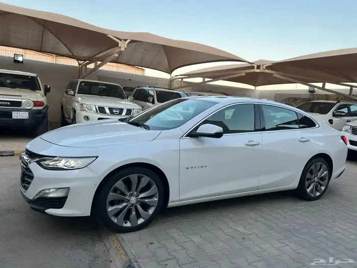 ماليبو 2020فل كامل سقف بانوراما ممشى 90.000 لدى قمة الاطلال 30