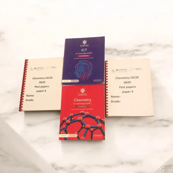 IGCSE ICT  CHEMISTRY COURSE BOOKS AND CHEMISTRY PAST PAPERS 0