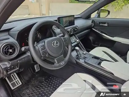 2025 Lexus IS 500   F SPORT PERFORMANCE 11