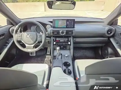 2025 Lexus IS 500   F SPORT PERFORMANCE 17