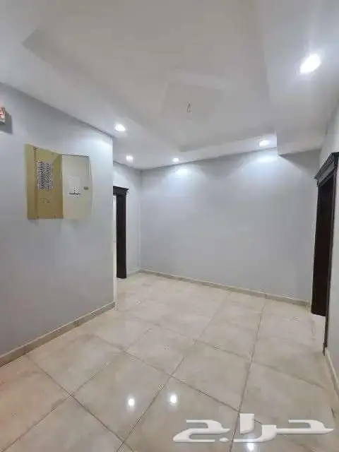 شقة للايجار حي الريان 4