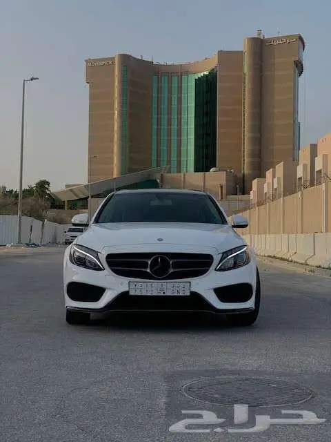 مرسيدس C200 2015 نظافة عالية بلاك اديشن كت AMG 6
