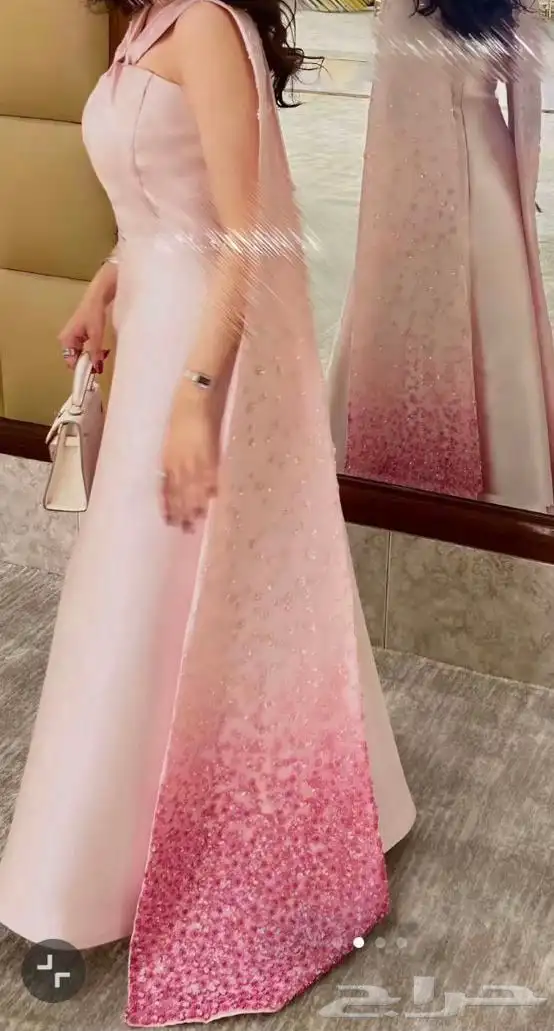 ثلاث فساتين جديدة تم استعمالها مره واحده فقط 2