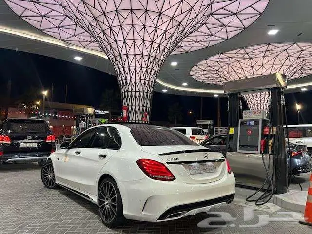 مرسيدس C200 2015 نظافة عالية بلاك اديشن كت AMG 0