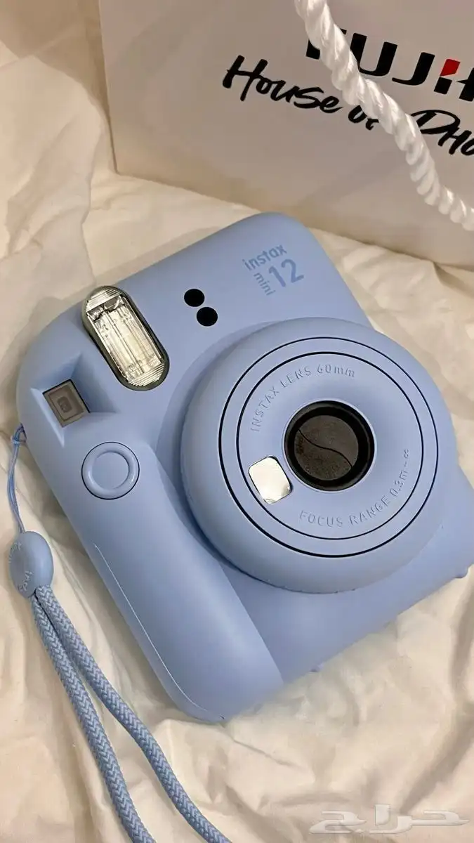 كاميرا Instax Mini 12 شبه جديدة للبيع بسعر مميز 0