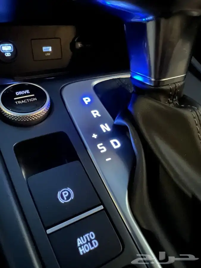 مخزن جيب هونداي كريتا نص فل 2024 الناغي 6 الاف كم فقط 97