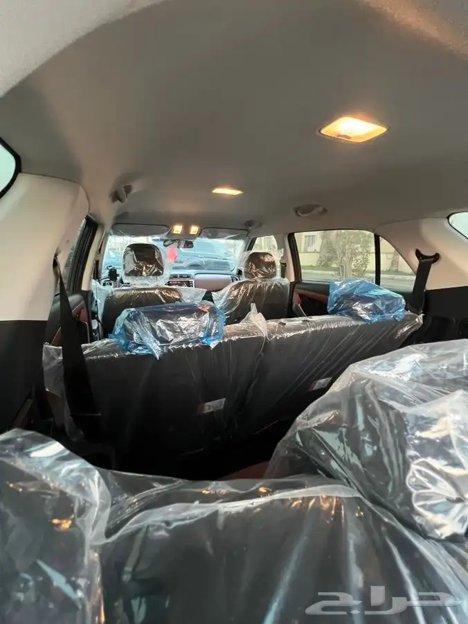 مخزن جيب هونداي كريتا نص فل 2024 الناغي 6 الاف كم فقط 70