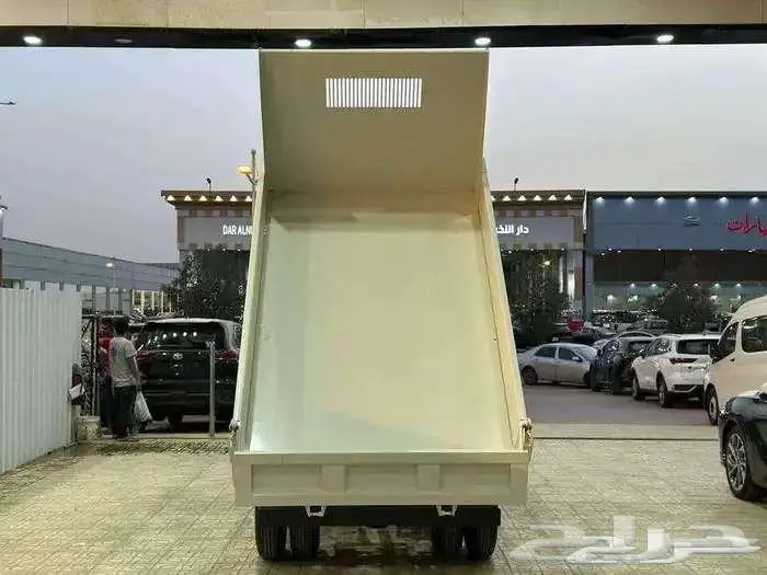 ايسوزو 2025 قلاب 3 طن ديزل كاش وتقسيط 4