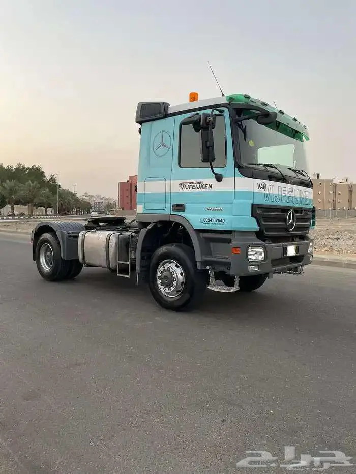 راس مرسيدس اكتروس 4X4 موديل 2008 طراز 2048 2
