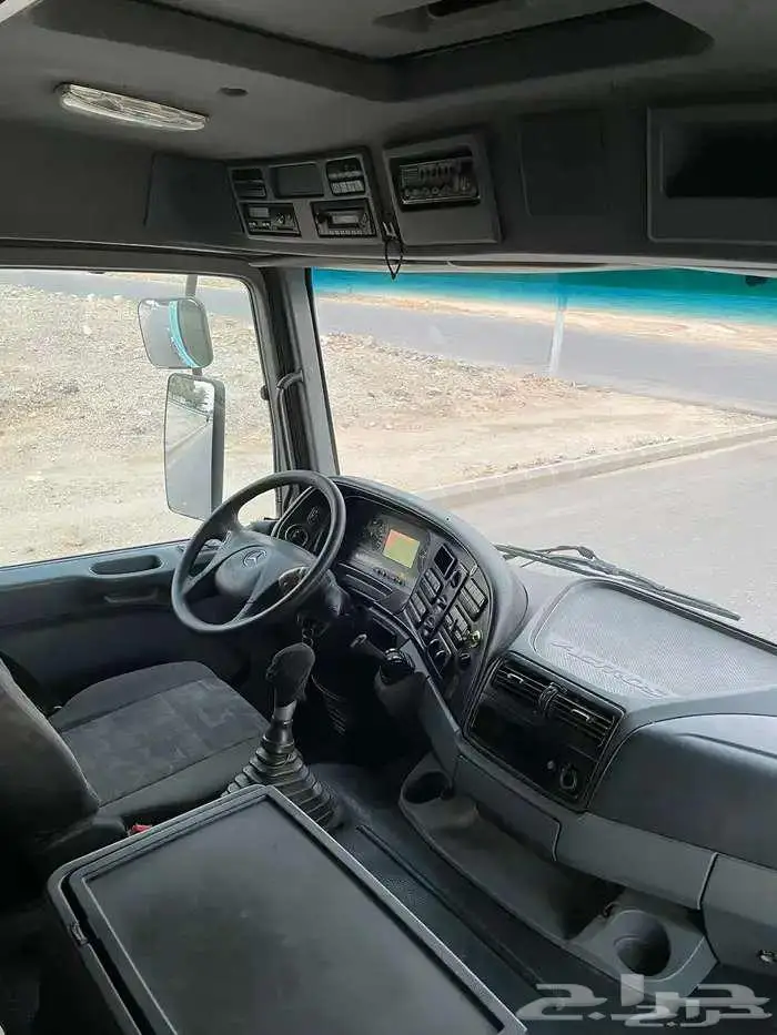 راس مرسيدس اكتروس 4X4 موديل 2008 طراز 2048 8