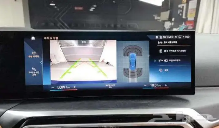 بي إم دبليو الفئة الثالثة 320i BMW 320i 2024 11
