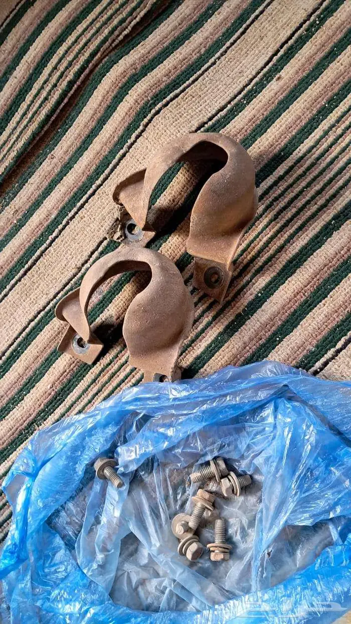 للبيع قطع هلكس تشليح من مديل 84 إلى 88 34