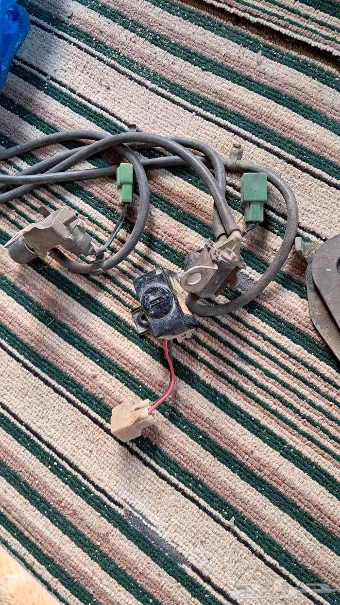 للبيع قطع هلكس تشليح من مديل 84 إلى 88 54