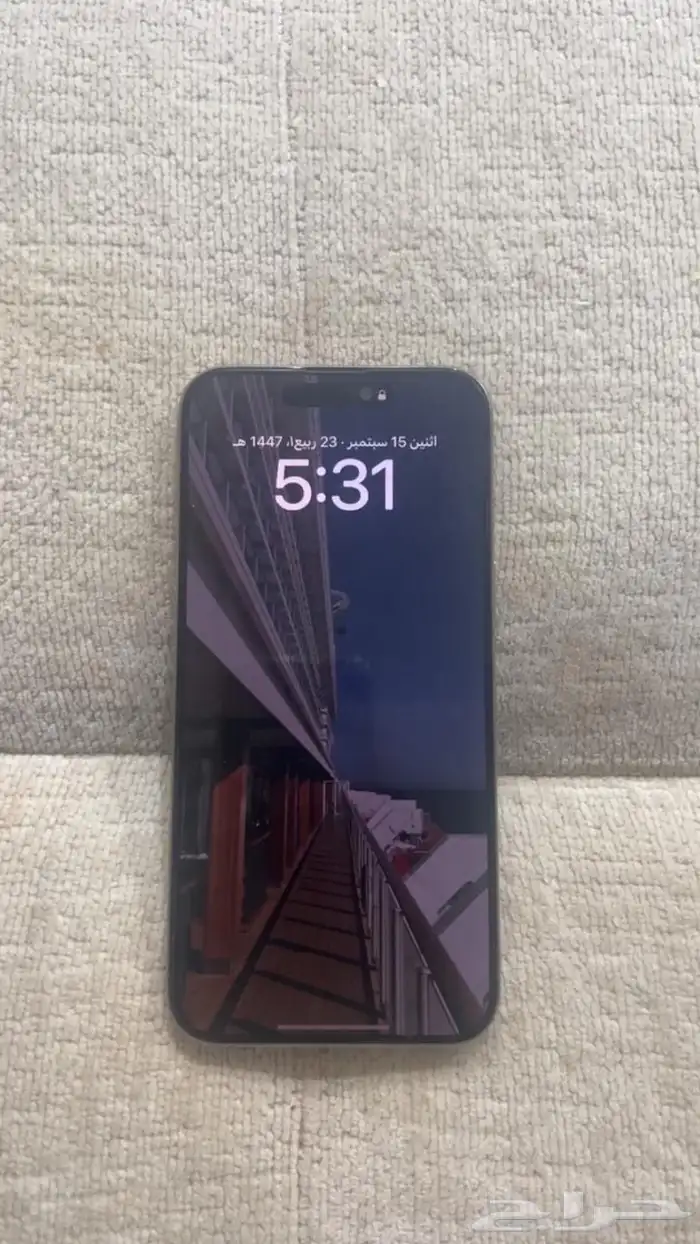 ايفون 15 برو ماكس نظيف 1