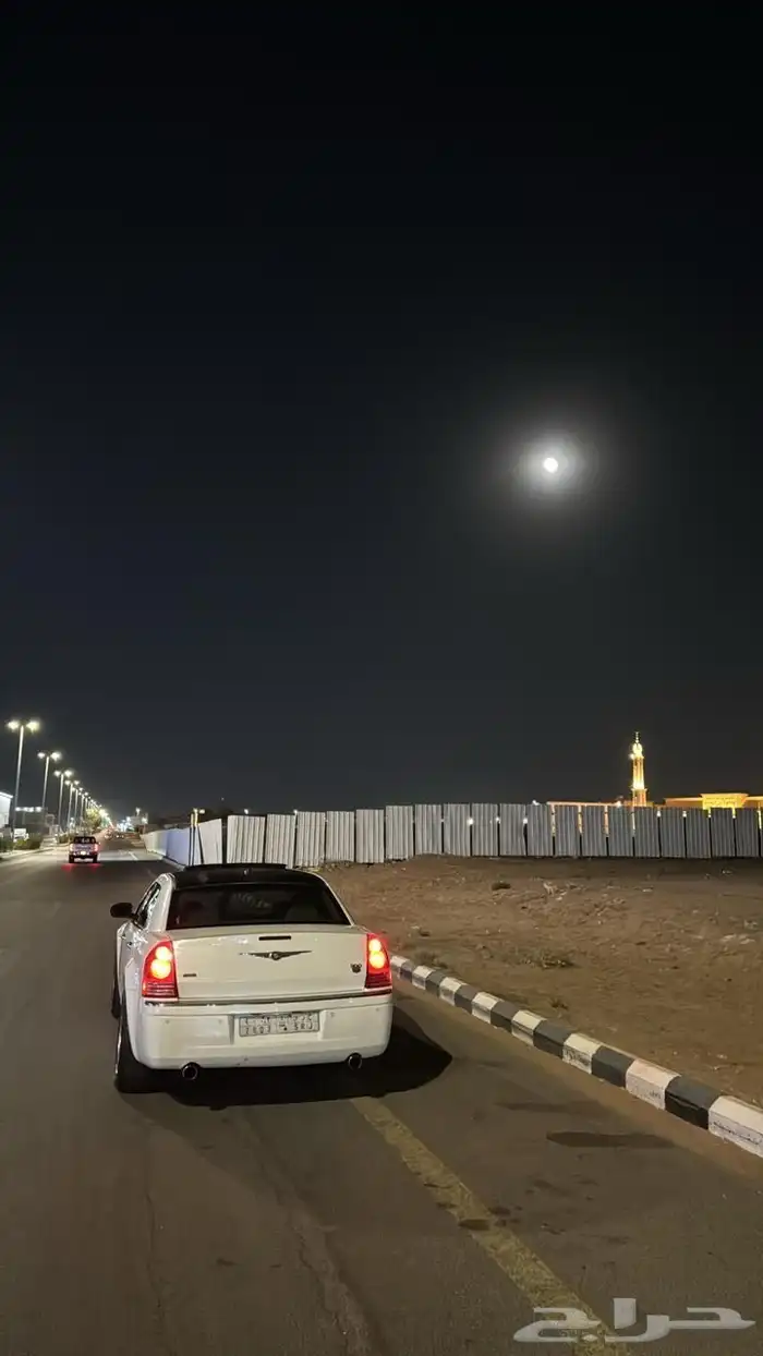 اعرض لكم سيارتي كلايسلر2008 فل كامل 6