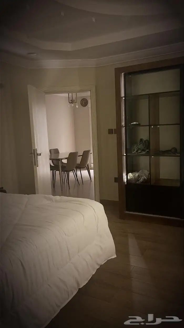 للايجار شقة مؤثثة فاخرة حي السلامة 6