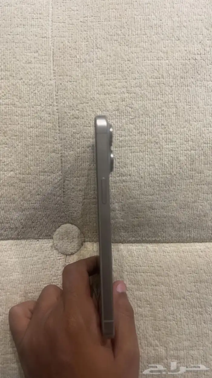 ايفون 15 برو ماكس نظيف 2