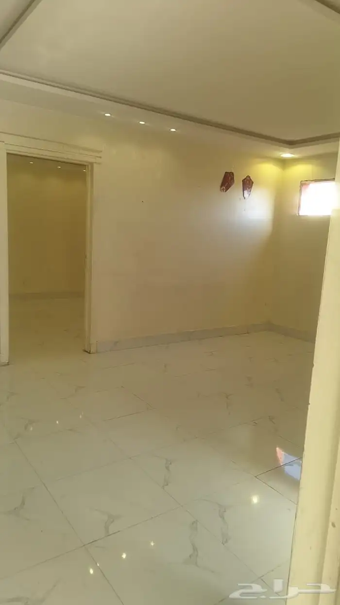 شقه مدخل مستقل 2200 5