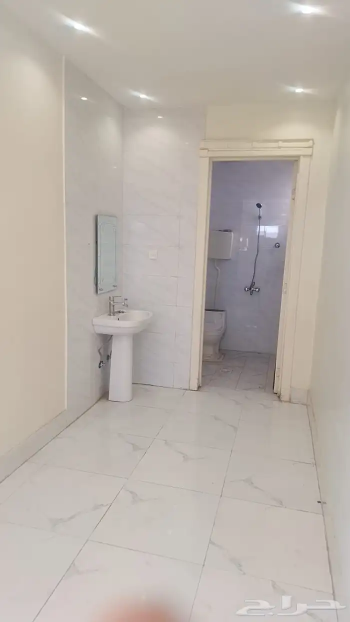 شقه مدخل مستقل 2200 2