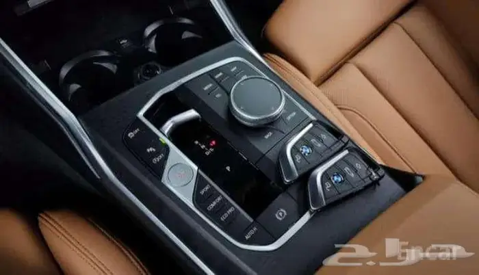 بي إم دبليو الفئة الثالثة 320i BMW 320i 2024 9