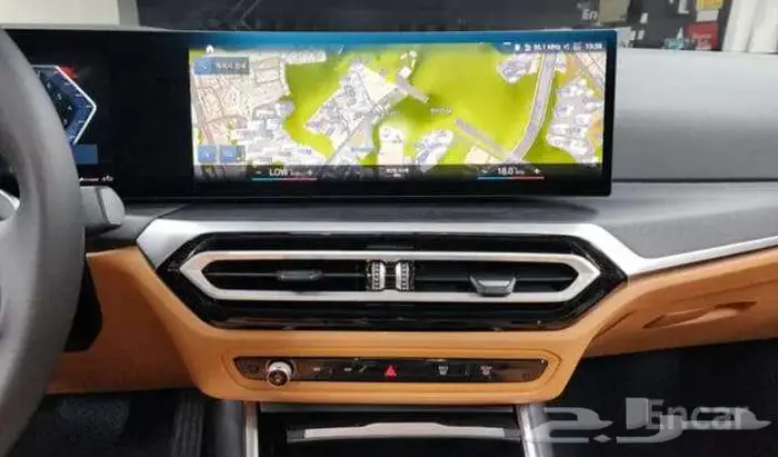 بي إم دبليو الفئة الثالثة 320i BMW 320i 2024 12