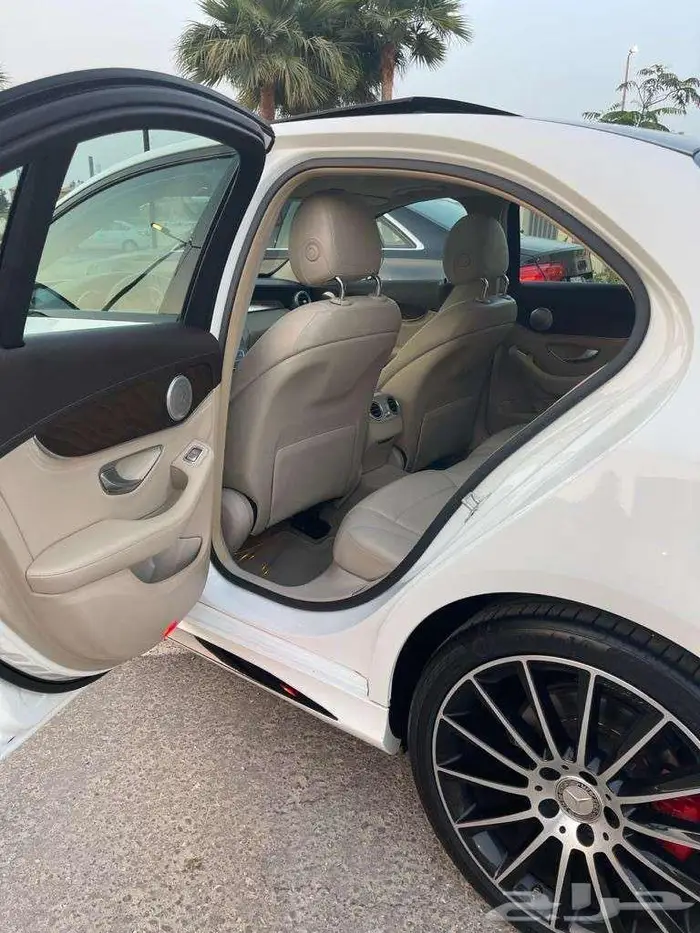 مرسيدس C200 2015 نظافة عالية بلاك اديشن كت AMG 13