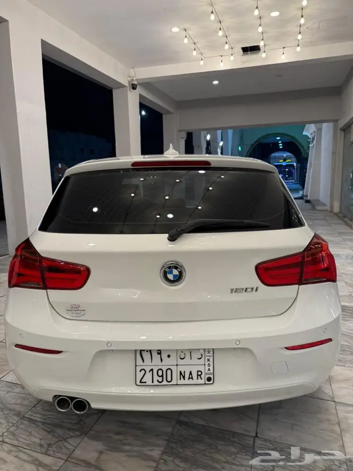 بي ام دبليو i120 موديل 2019 7