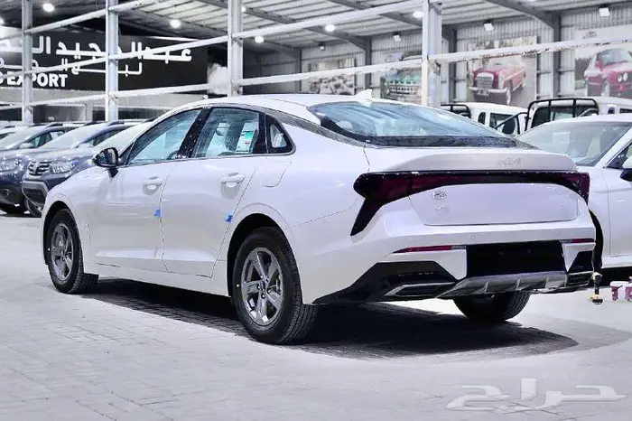 كيا K5 ستاندر 2024 لدى شركة عبدالمجيد الخضر 6