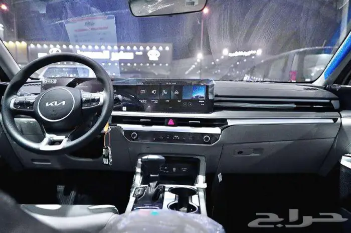 كيا K5 ستاندر 2024 لدى شركة عبدالمجيد الخضر 8